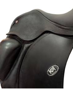 KUR PONY DRESSAGE SADDLE 2